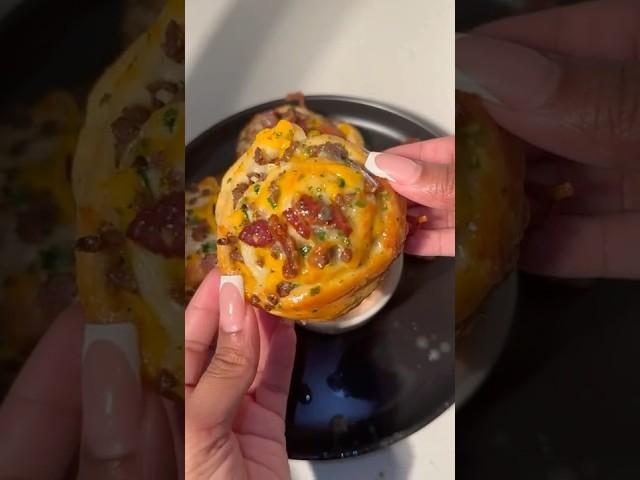 Bacon cheeseburger roll ups 