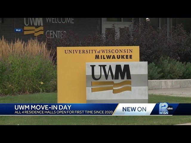 Students move into UW-Milwaukee