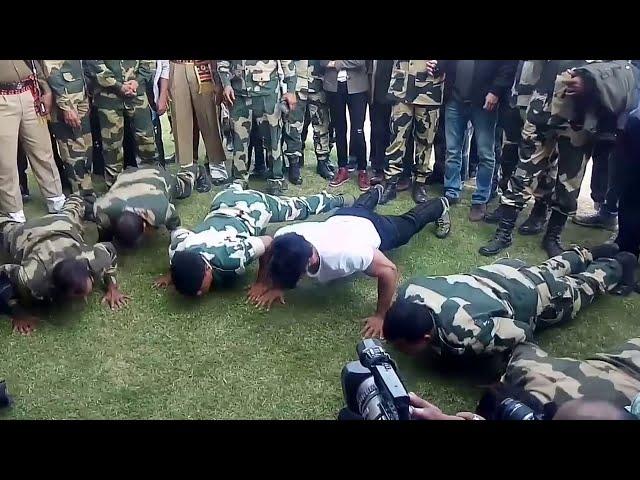 Vidyut Jamwal Workout with BSF Jawan (Stunt)(exercise) (with indian soldier) #vidyutjamwaldietplan