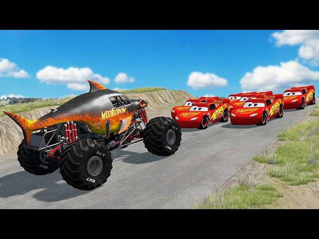 MONSTER SHARK VS LIGHTNING MCQUEEN'S TOXIC CHEMICALS STORY