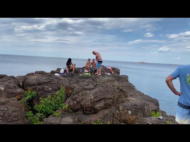 FLIPPING BOATS/BREAKFAST?WAYNE DIARIES