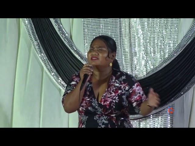 KIRIBATI IDOL 2022 winner Biite Tebanana