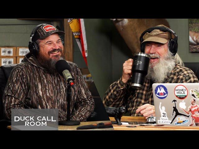 Uncle Si is Intrigued by This Humiliating Rumor About Him | Duck Call Room #309