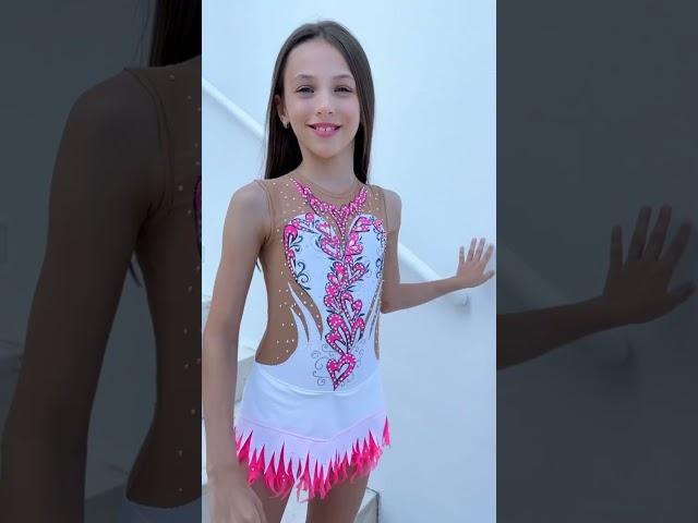 Look, what a wonderful leotard I’v got for upcoming Sun Shine Cup  in Miami next weekend.