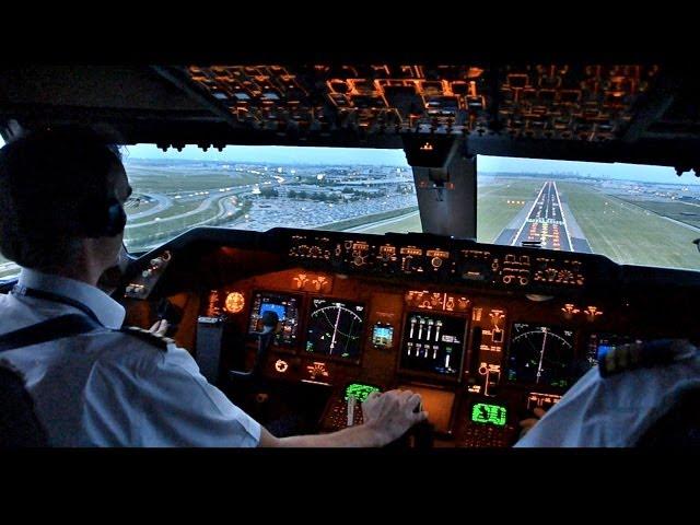 KLM B747-400ERF Beautiful Landing at AMS - Cockpit View