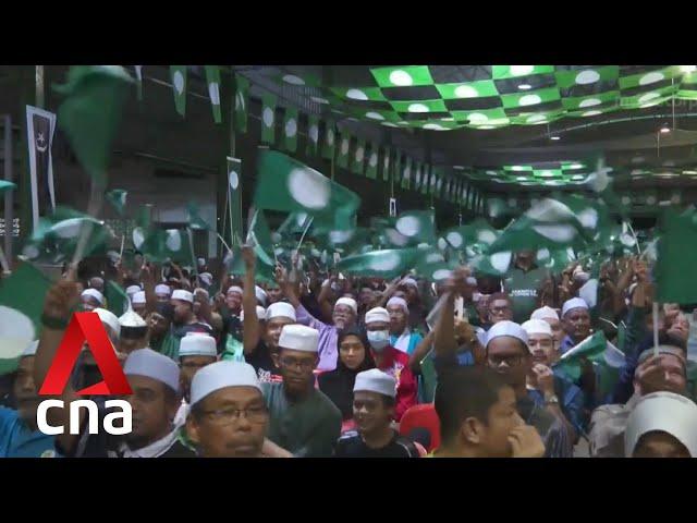 How did PAS rise to power?