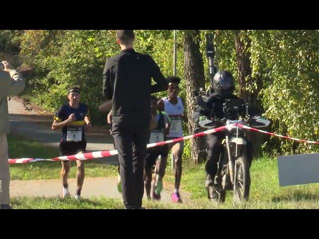 Lidingöloppet 2024 Ledarna vid Södergarnsvägen