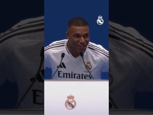 "HALA MADRID!" Kylian Mbappe unveiled to 80,000 fans at the Bernabeu! 