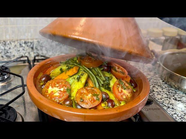 TAJINE D’AGNEAU AUX LÉGUMES  Recette facile - Deli Cuisine