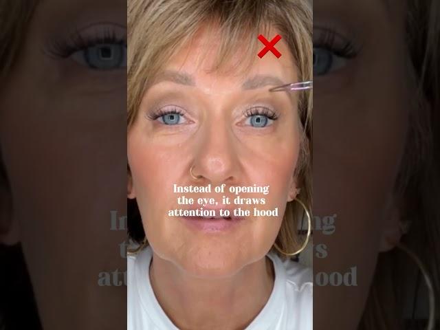 Hooded Eye Tricks!