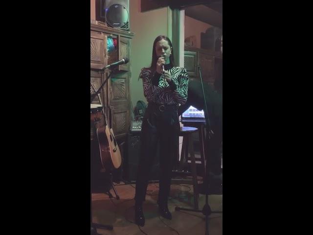 I’ll never love again - Lady Gaga (Cover Live by Veronica Portella)