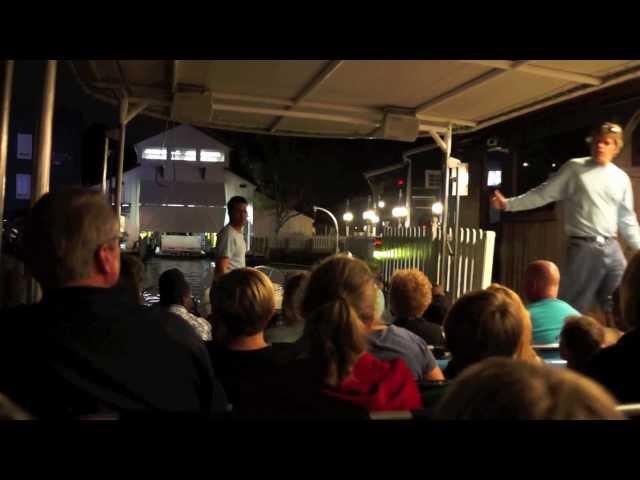 Nighttime Jaws ride at Universal Studios Orlando, Florida - Full Ride-Through