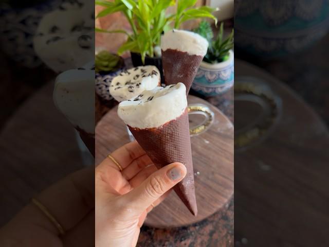 Vanilla chocolate cones
