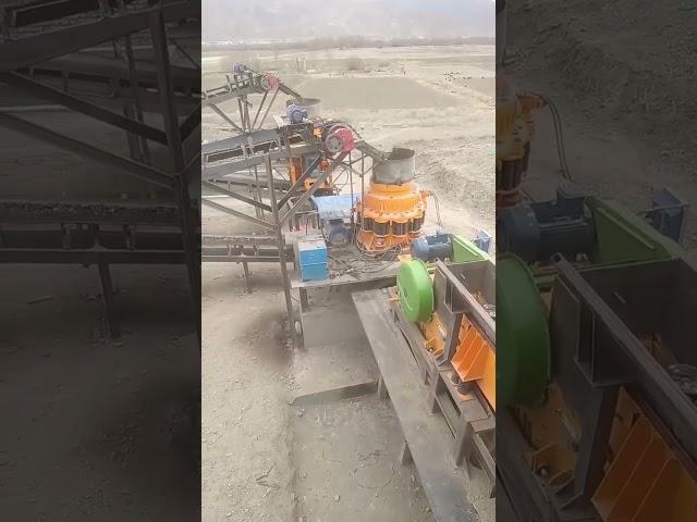 Stone crusher plant jaw crusher and cone crusher machine