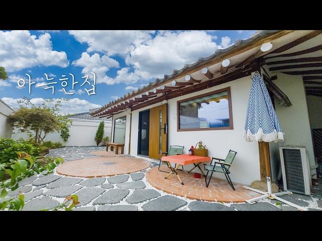 A beautiful and emotional Hanok house near the beach that is very popular #Koreanhouse