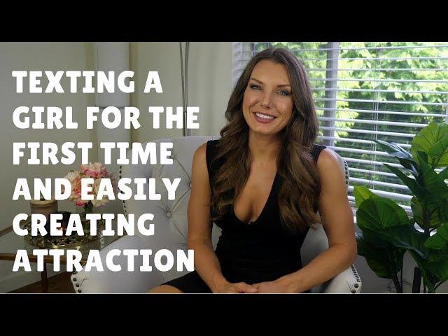 How to Text a Girl for the First Time and Create Attraction