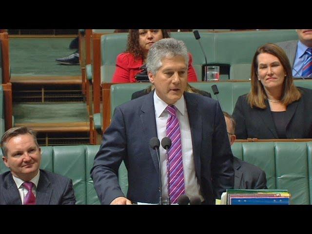 Stephen Smith announces decision to retire from politics