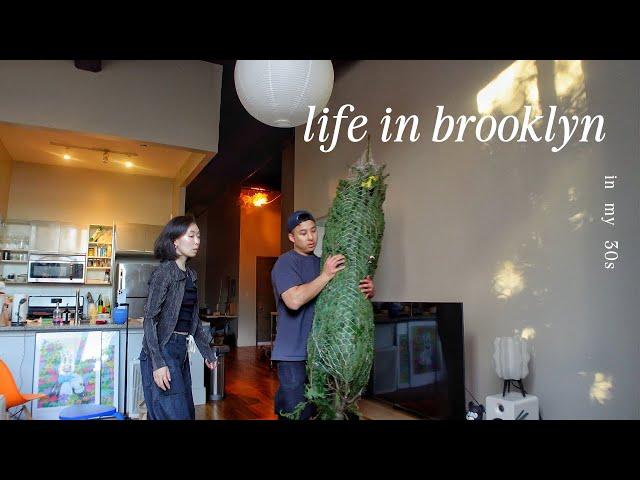 Life in Brooklyn | Decorating my loft apartment & balancing my 9-5 job with social media as a hobby