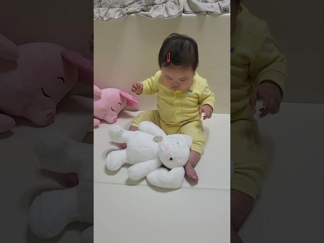 미나이모 토끼선물 감사합니다 - 265일 바다공주 #아기 #baby #cute #cutebaby #funny #babygirl #babycute #애착인형 #anakanak