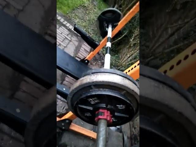 Axle bench press 216kg