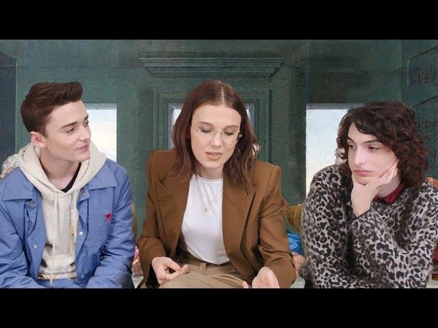 Millie Bobby Brown, Finn Wolfhard & Noah Schnapp Soruları Cevaplıyor - Stranger Things 3