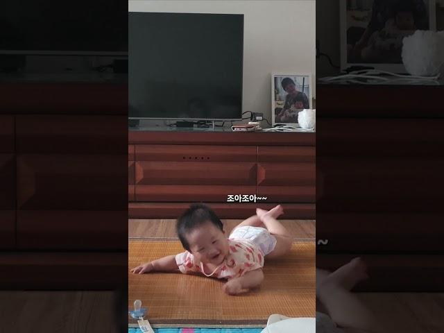 7개월 아기 도리도리 #도리도리 #7개월아기 #212일아기 #아기랑놀기 #아기영상 #아기발달 #아기웃음 #육아일기 #육아일상
