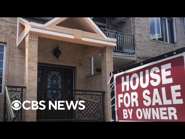 Experts predict lower housing prices in 2023