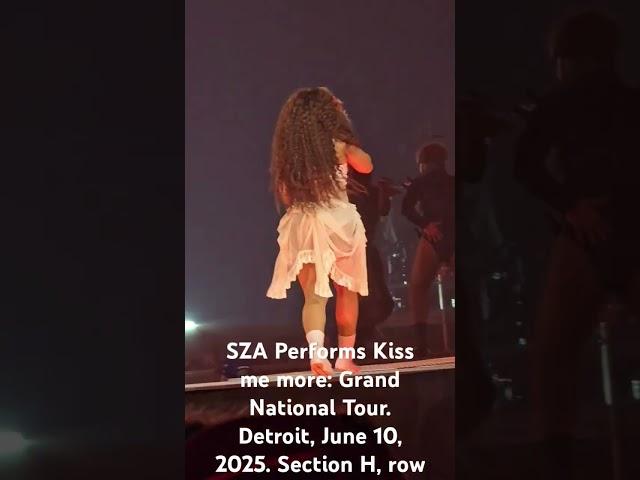 SZA Performs Kiss me more: Grand National Tour. Detroit, 2025. Section H #sza #kendricklamar