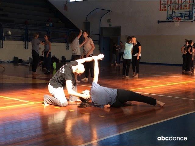 Jorge Crecis | floor work