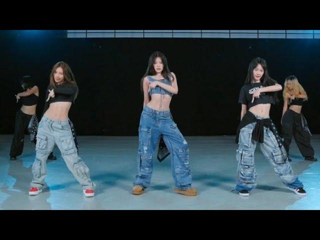 PiXXiE : FEAT | Mirrored Dance Practice