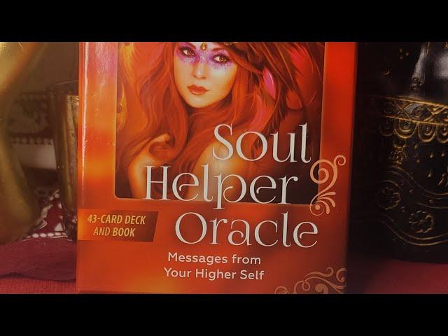 unboxing SOUL HELPER ORACLE by  Christine Arana Fader.