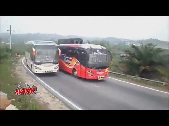 World Most Dangerous Bus Drivers Caught On Camera