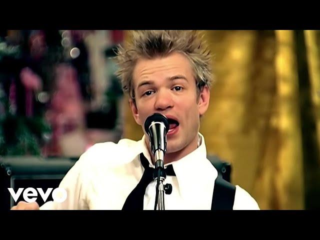 Sum 41 - Walking Disaster (Official Music Video)