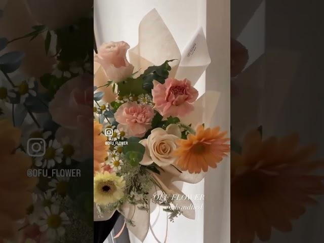 [꽃다발] 여리여리 그 잡채,,🫶 #프로포즈 #트렁크프로포즈 #결혼기념일 #여자친구선물 #커플브이로그 #꽃집브이로그 #꽃집창업 #플로리스트일상 #꽃다발만들기