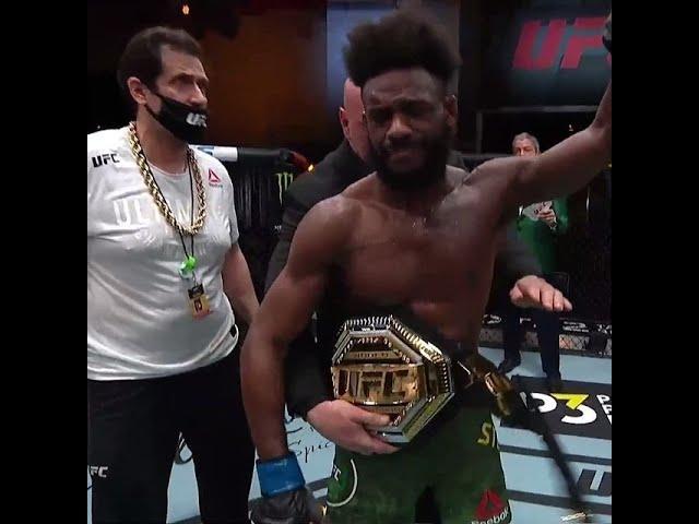 Due to an intentional foul, @FunkMasterMMA is the new bantamweight champion