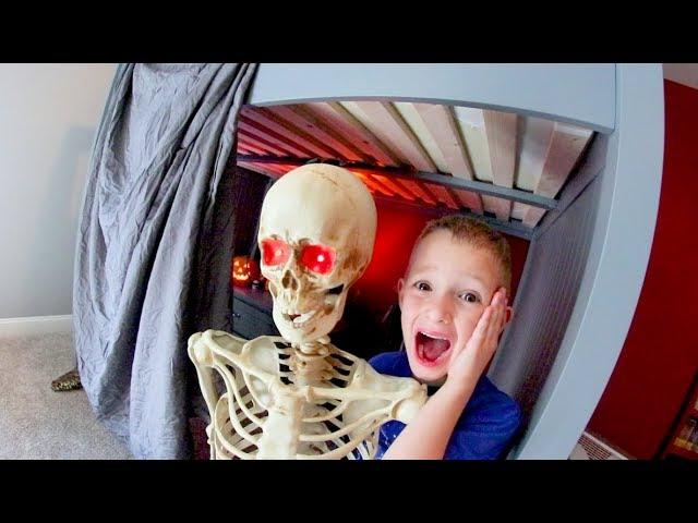 Father & Son MAKE A HAUNTED FORT!