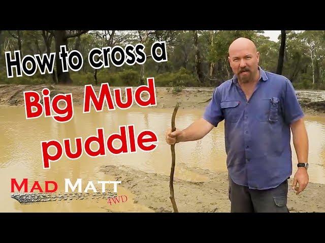 How to cross a Mudhole! MadMatt 4WD