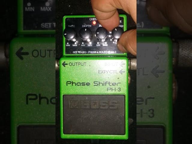 Boss Phase Shifter PH-3 ALL Stages modes Phaser G Major demo + Blues Overdrive at Peavey Bandit 112