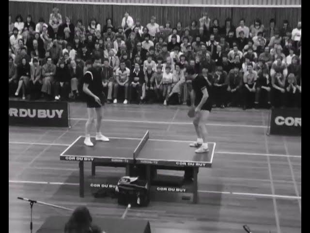 FUNNY TABLE TENNIS BLACK & WHITE MATCH