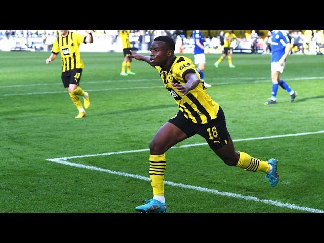 Youssoufa Moukoko • Magic Goals & Skills • Borussia Dortmund