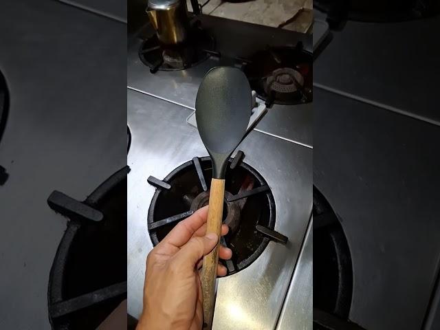 HONEST review of this Heat Resistant Baking Spoon/Spatula