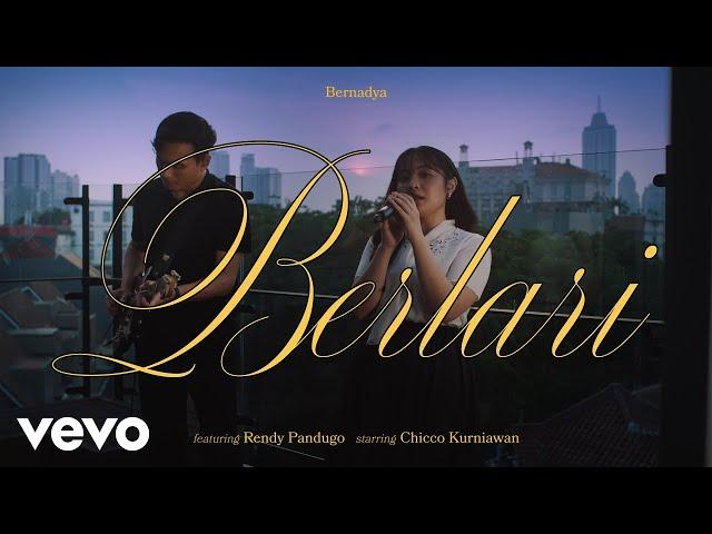 Bernadya - Berlari (Official Live Performance) ft. Rendy Pandugo