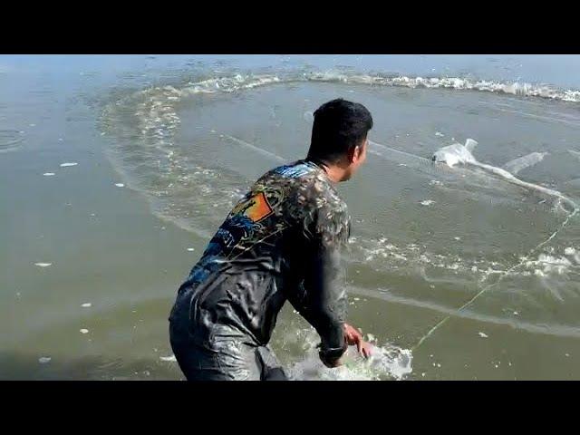 Morning Time Cast Net Fishing , Best Net Fishing in Morning traping #fishing #nature #netfishing