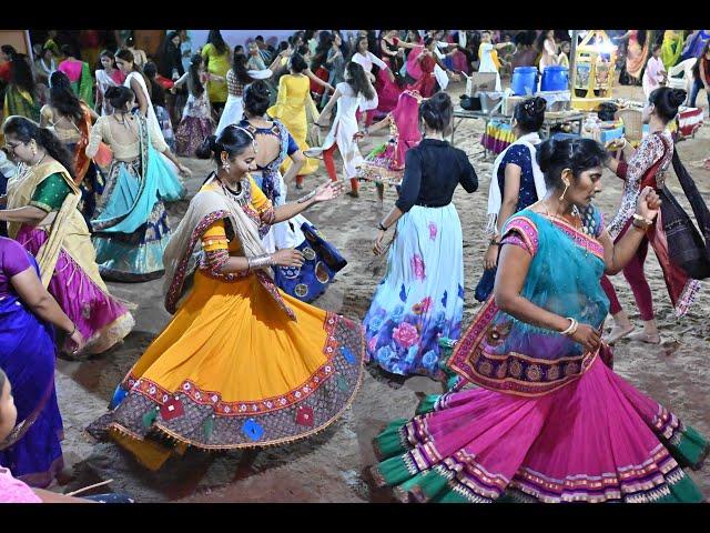 Shree Naranpar Pasayati Navratri Mitra-Mandal Aayojit Navratri Highlight