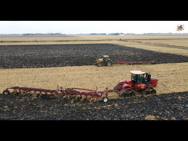 BIG TRACTORS PLOWING in Illinois