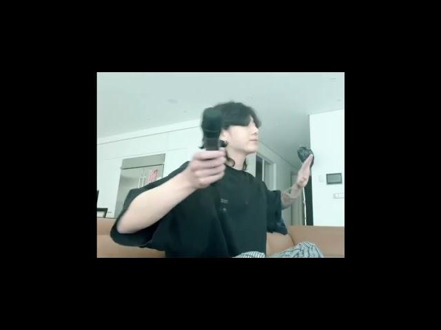 우리 톡히점프 실력 녹슬지 않았네#bts#정국