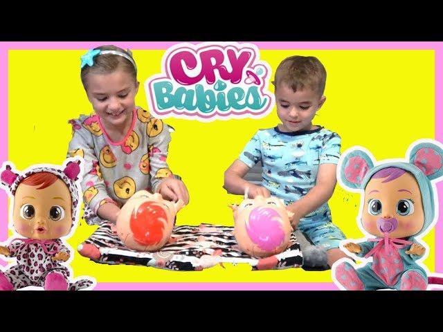 Cry Babies Dolls Diaper Changing And Bedtime Routine