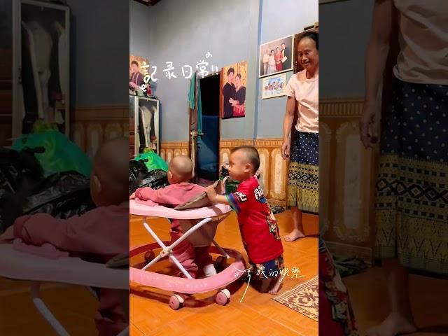小蜜桃和老挝表哥戴维的日常#老挝媳妇 #日常vlog #两个小家伙