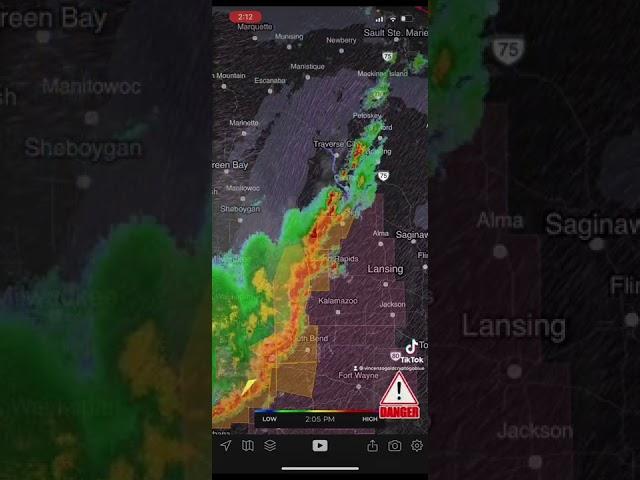  severe thunderstorms warning ️ #michigan #grandrapids #detroit