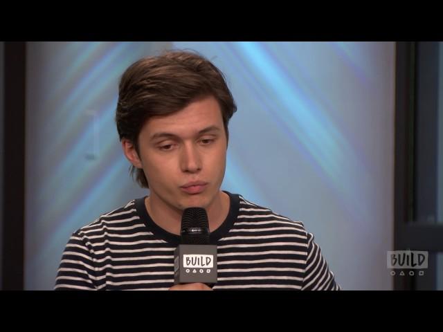 Nick Robinson Discusses His On-Screen Chemistry With Amandla Stenberg